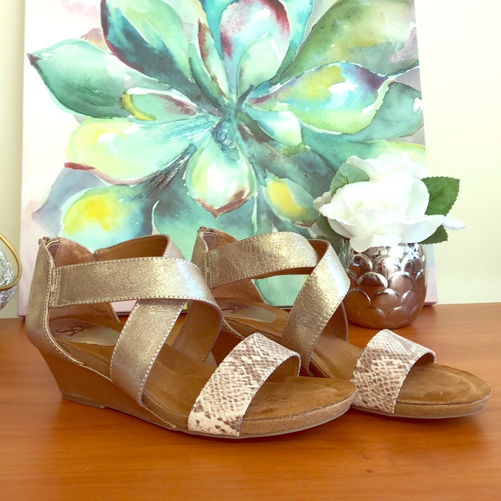 Sofft Stunning Neutral Sandals